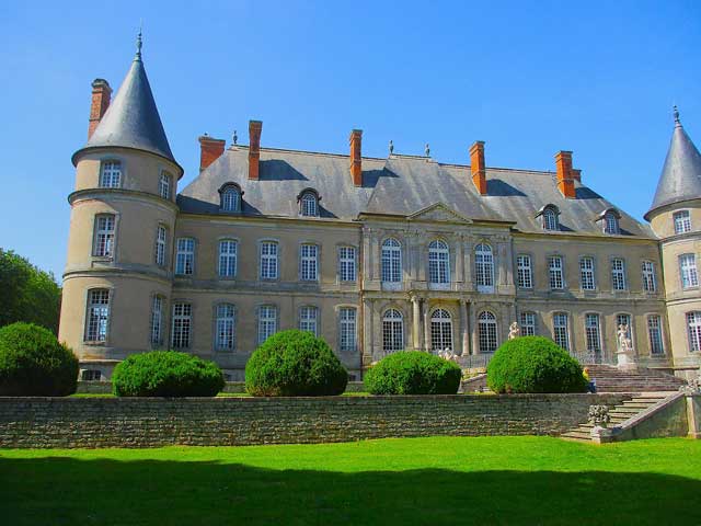 Mirecourt